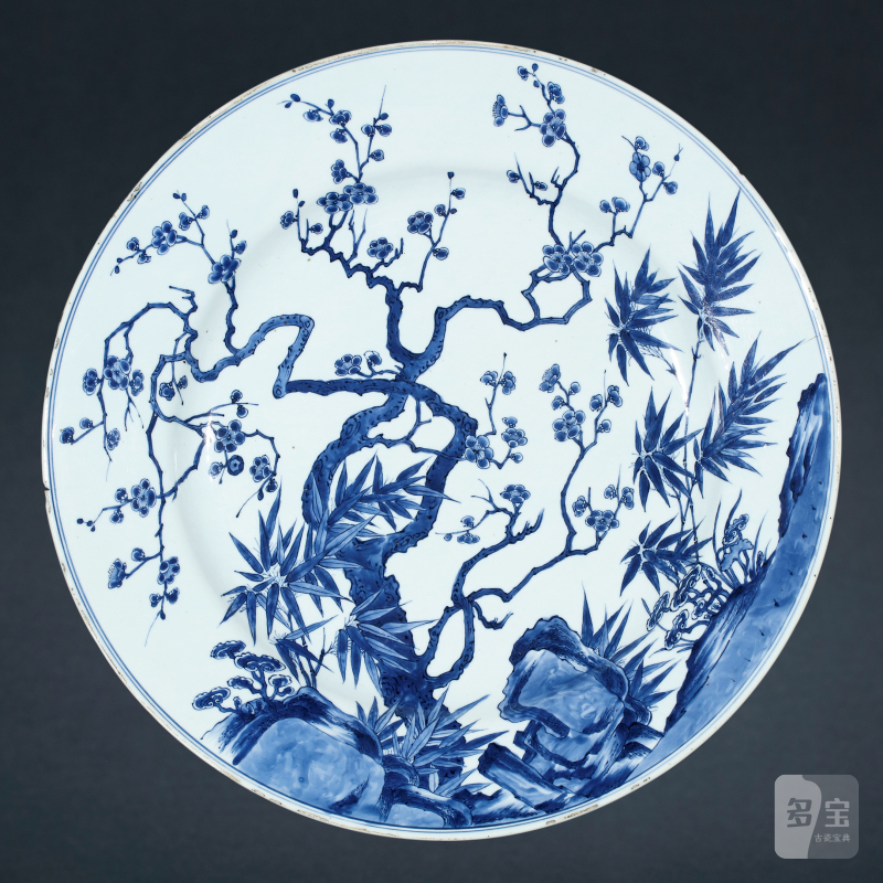 清康熙 青花洞石松竹梅岁寒三友图大盘 - 图2